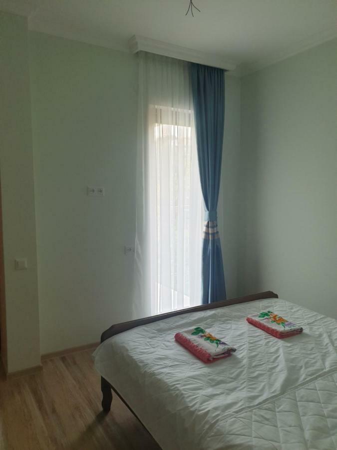 Four Seasons In Kutaisi Hotell Eksteriør bilde
