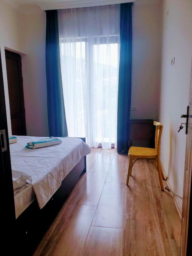 Four Seasons In Kutaisi Hotell Eksteriør bilde